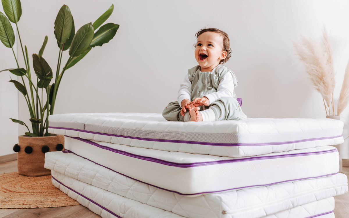 Baby auf Träumeland Matratzenstapel Baby auf Träumeland Matratzenstapel